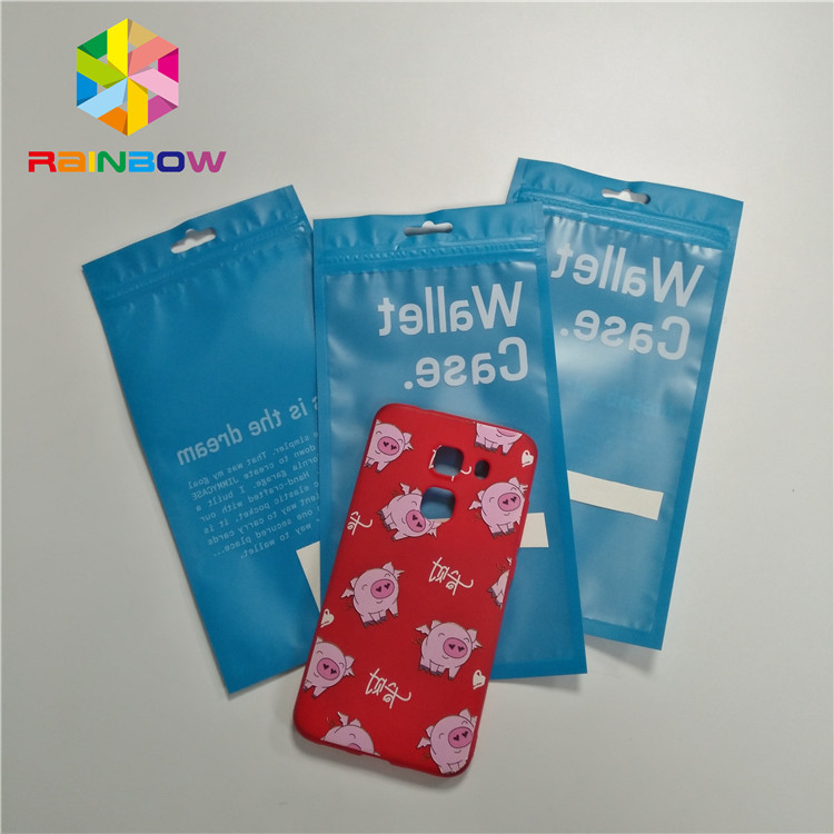 Il sacchetto piano della chiara guarnizione laterale a chiusura lampo della metallina 3 per la copertura della cassa del telefono/cabla l'imballaggio