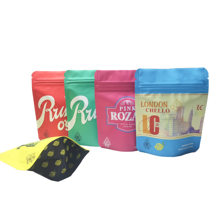 CBD diserba la borsa gommosa di Mylar di tocco morbido di Herb Flowers Tobacco Retail Pouch Runtz dell'orso di Candy per l'imballaggio dei biscotti
