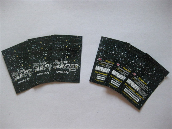 Incenso di erbe magico che imballa, sacchetti riciclabili del fiore della chiusura lampo della stagnola